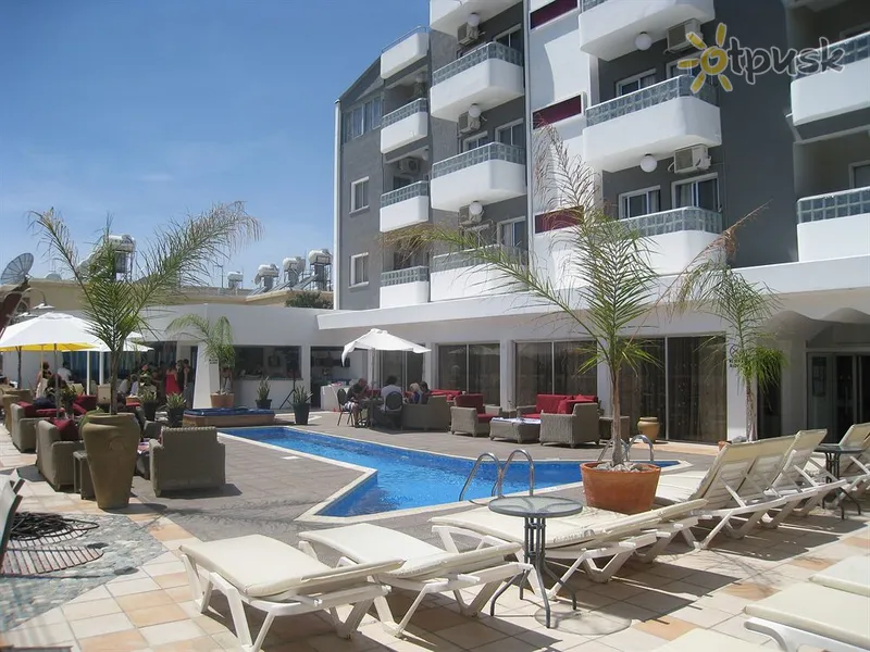 Фото отеля The Palms Hotel Apartments 3* Лімассол Кіпр екстер'єр та басейни