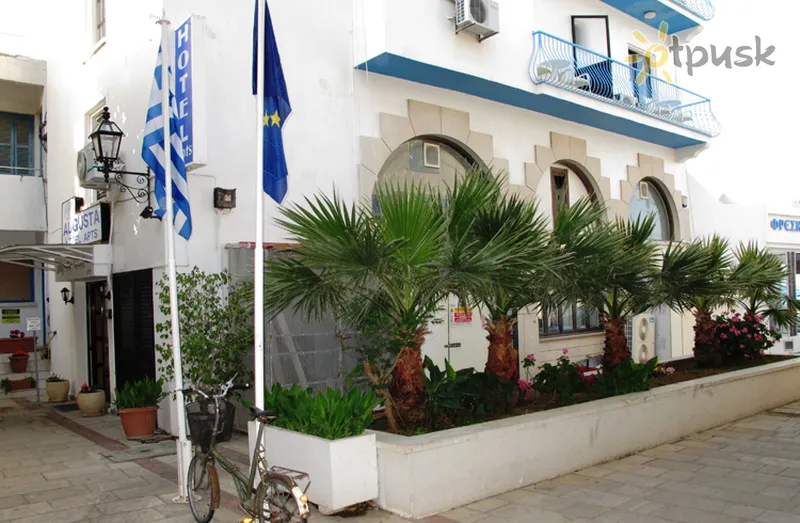 Фото отеля Augusta Beach Hotel Apartments 2* Larnaka Kipras išorė ir baseinai