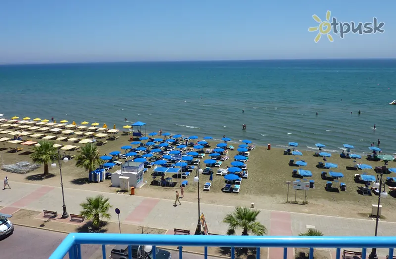 Фото отеля Augusta Beach Hotel Apartments 2* Larnaka Kipra pludmale