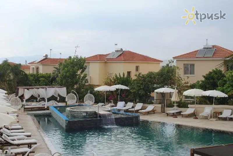 Фото отеля E Hotel Spa & Resort Cyprus 4* Larnaka Kipra ārpuse un baseini