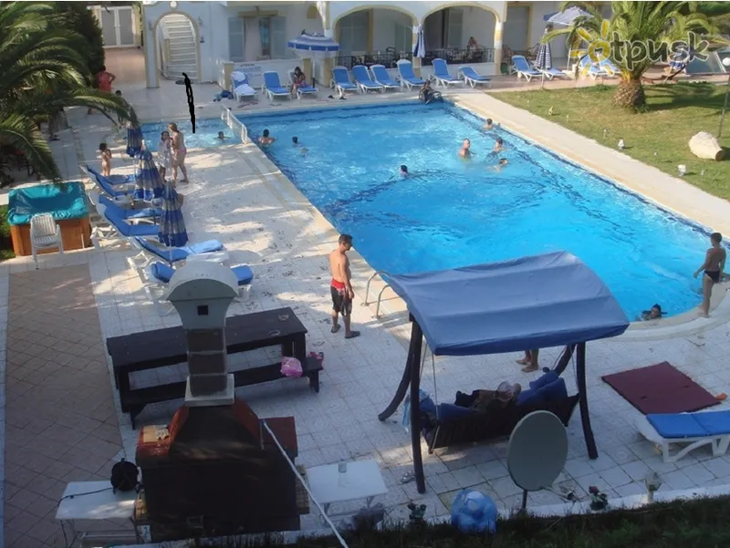 Фото отеля Alessandro Apartments 2* Korfu Graikija išorė ir baseinai