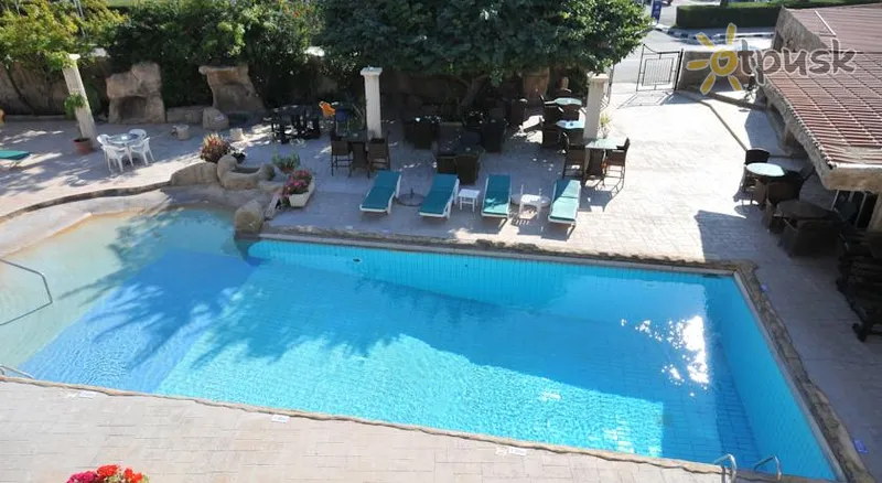 Фото отеля Kings Hotel 2* Patosas Kipras išorė ir baseinai