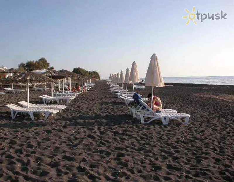 Фото отеля Mediterranean Royal Hotel 5* о. Санторини Греция пляж