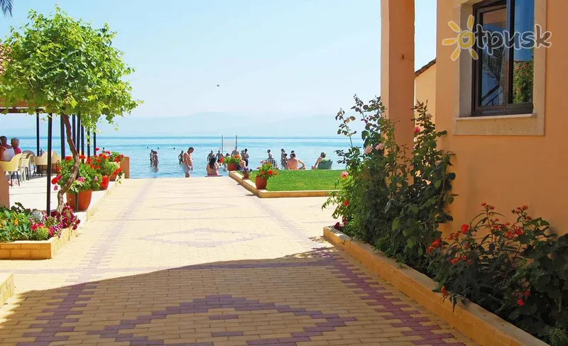 Фото отеля Seafront Apartments 1* о. Корфу Греція екстер'єр та басейни