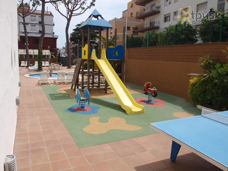 Фото отеля Mar Blau Hotel 3* Барселона Испания для детей