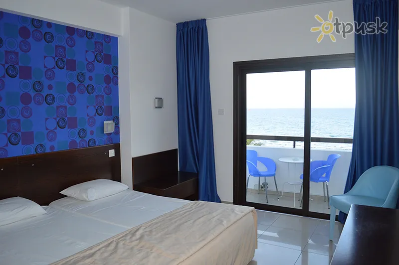 Фото отеля Les Palmiers Beach Hotel 2* Larnaka Kipra istabas