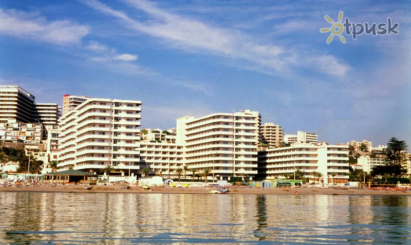 Фото отеля Bajondillo Apartamentos 3* Коста Дель Соль Испания пляж