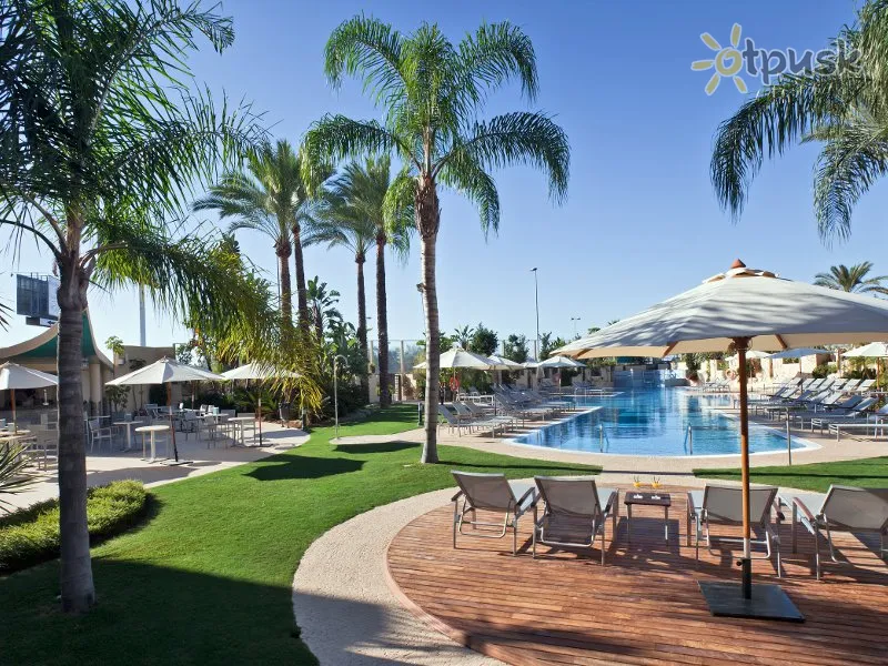Фото отеля Exe Estepona Thalasso & Spa 4* Коста Дель Соль Іспанія екстер'єр та басейни