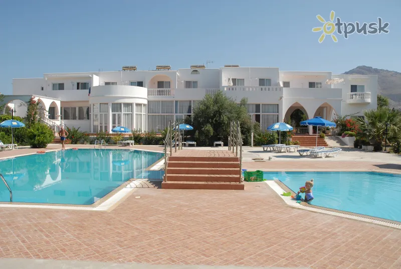 Фото отеля Eristos Beach Hotel 3* Tilos Graikija išorė ir baseinai