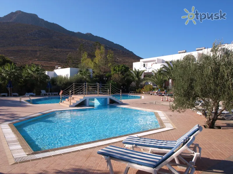 Фото отеля Eristos Beach Hotel 3* о. Тілос Греція екстер'єр та басейни