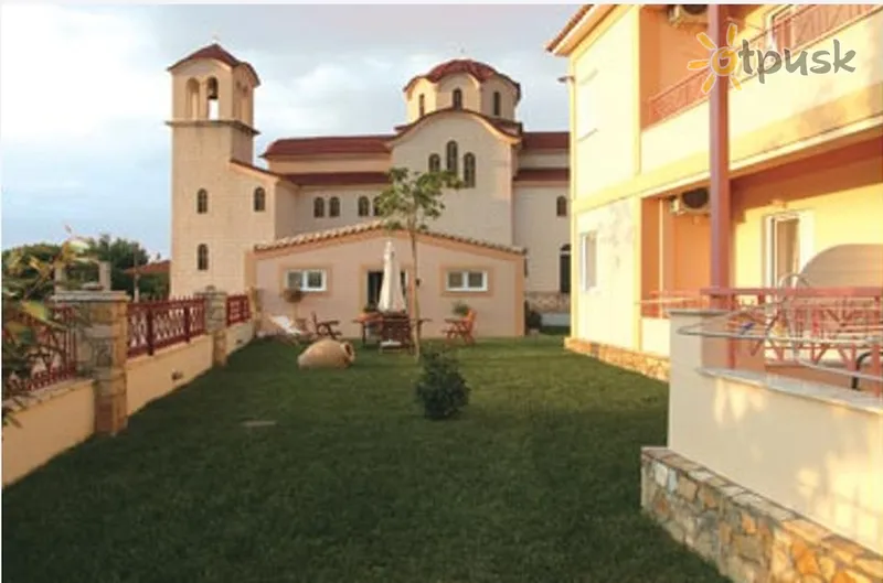 Фото отеля Dream Drop Studios 3* Peloponesas Graikija išorė ir baseinai