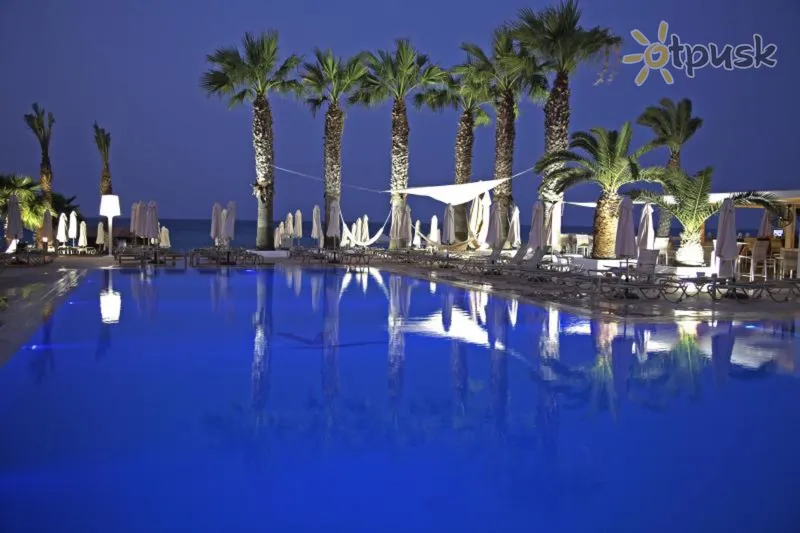 Фото отеля The Vrissiana Boutique Beach Hotel 4* Протарас Кіпр екстер'єр та басейни