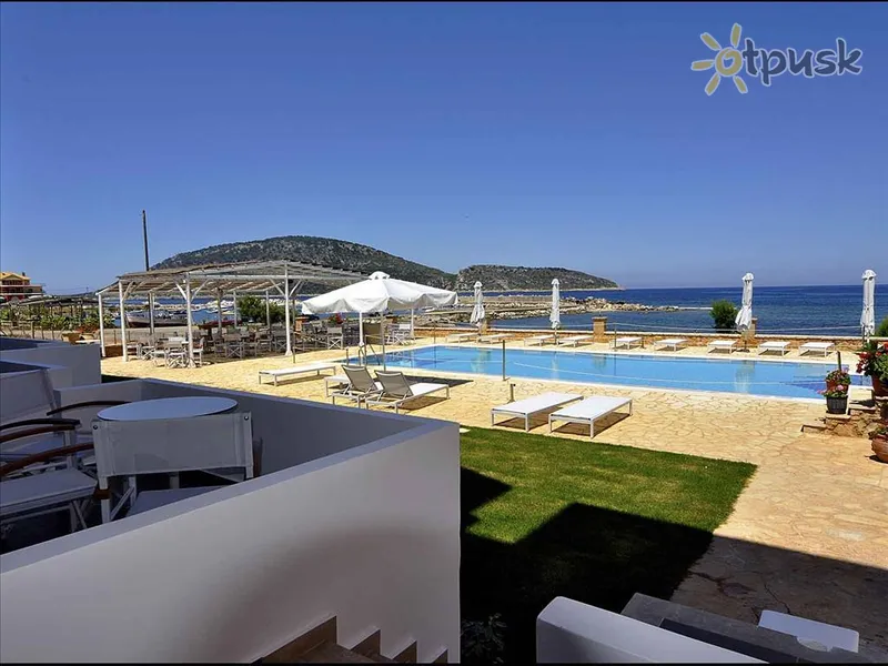 Фото отеля Artina Nuovo & Spa Hotel Apartments 3* Peloponesas Graikija išorė ir baseinai