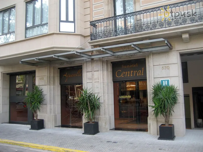 Фото отеля Sunotel Club Central 4* Barselona Spānija ārpuse un baseini