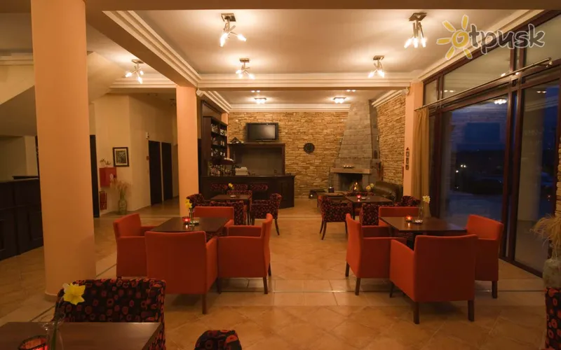 Фото отеля Gaia Kaimaktsalan Hotel 3* Арідея Греція лобі та інтер'єр
