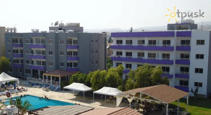 Фото отеля Valana Hotel Apts 3* Лімассол Кіпр екстер'єр та басейни