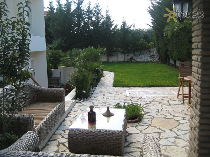Фото отеля Lagonissi Villa 2* Atika Grieķija ārpuse un baseini