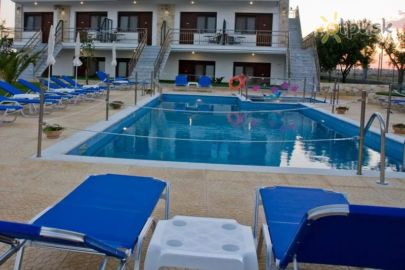 Фото отеля Agnanti Studios 2* Halkidiki — Kasandra Grieķija ārpuse un baseini