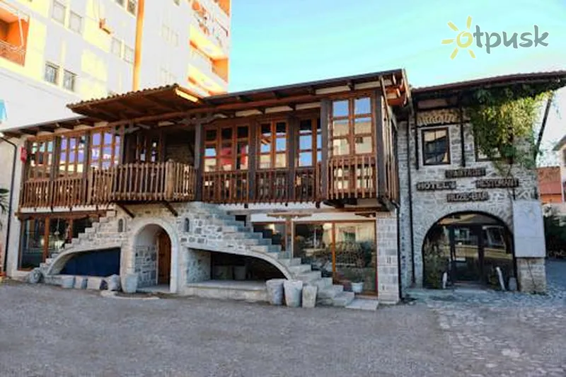 Фото отеля Tradita Hotel 3* Škoderis Albanija išorė ir baseinai