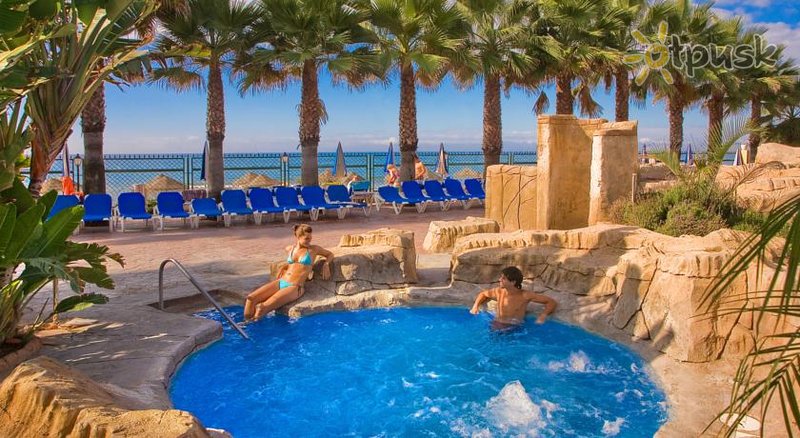 Фото отеля Marbella Playa Hotel 4* Коста Дель Соль Испания экстерьер и бассейны