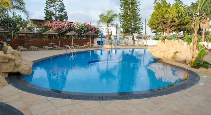 Фото отеля Stamatia 3* Айя Напа Кипр экстерьер и бассейны