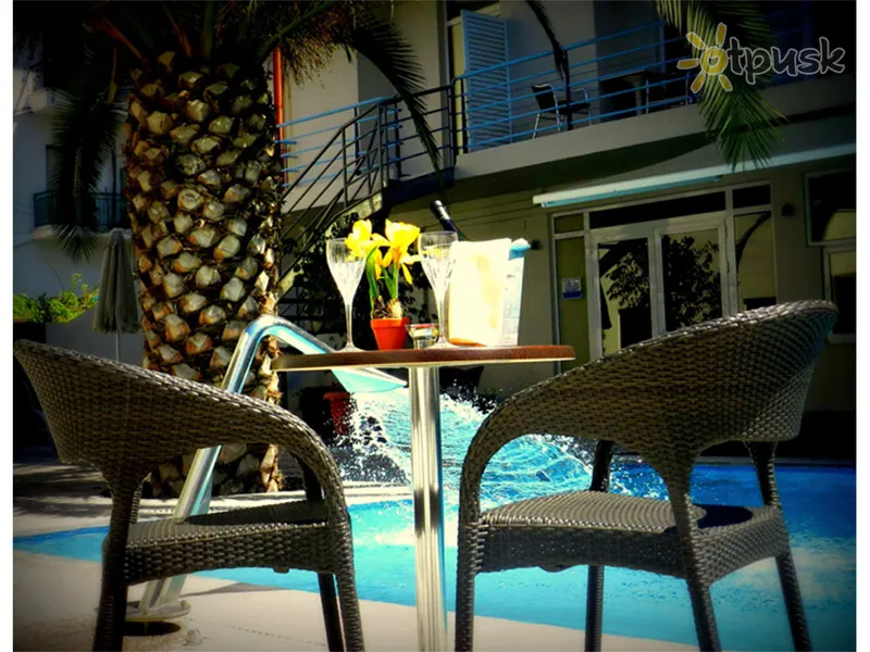 Фото отеля Plaza Hotel 3* Peloponēsa Grieķija ārpuse un baseini