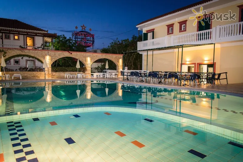 Фото отеля Club Zante Plaza 3* Zakintas Graikija išorė ir baseinai