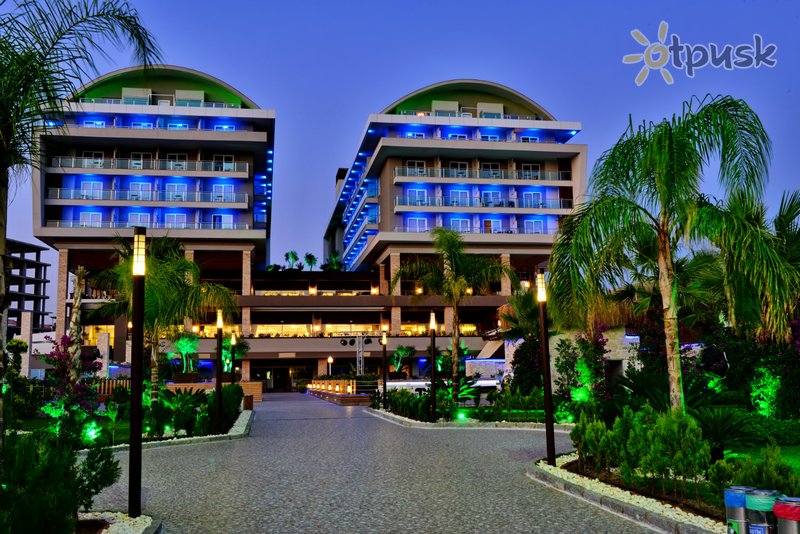 Фото отеля Adenya Hotel & Resort 5* Alanija Turkija išorė ir baseinai