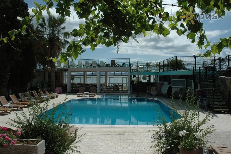 Фото отеля Cemre Hotel 2* Bodruma Turcija ārpuse un baseini