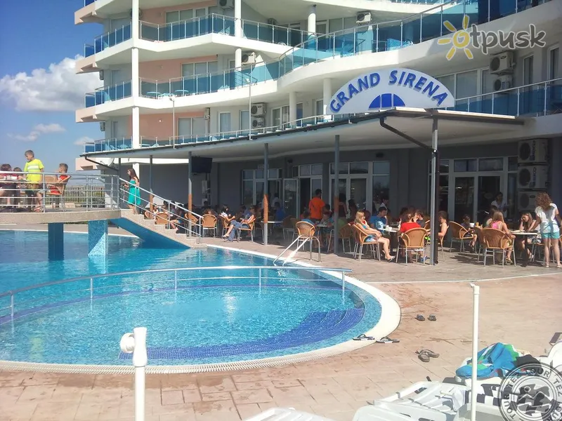 Фото отеля Grand Sirena 3* Ravda Bulgarija išorė ir baseinai