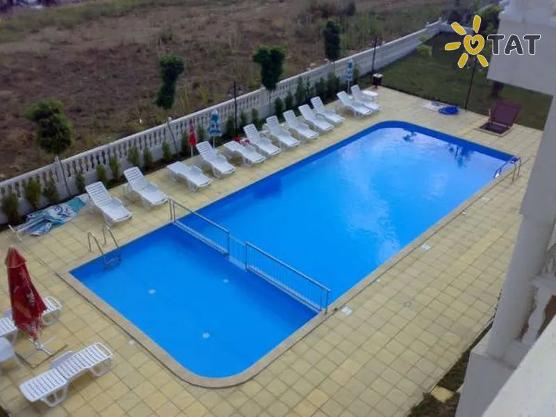 Фото отеля Lazur 3 Apart Hotel 3* Святий Влас Болгарія екстер'єр та басейни