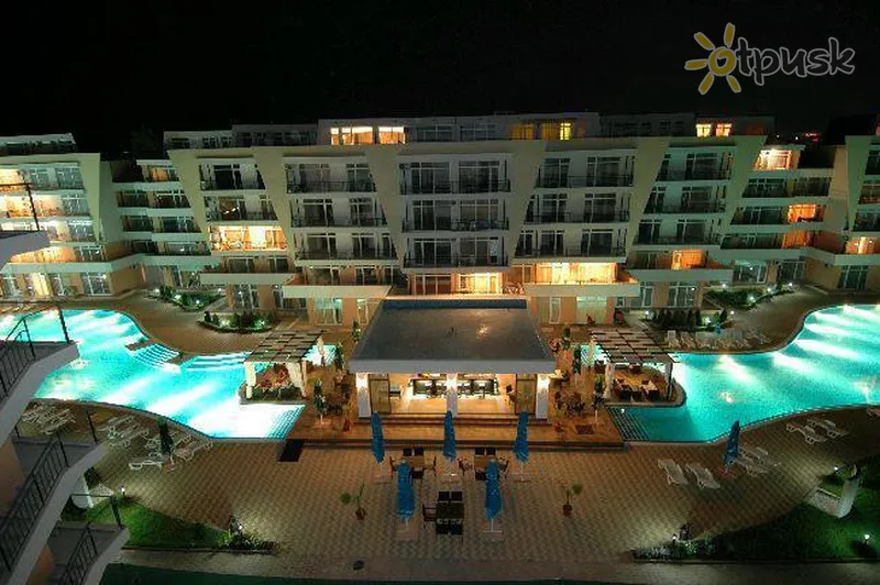 Фото отеля Kamelia Grand Apart 3* Saulainā pludmale Bulgārija ārpuse un baseini