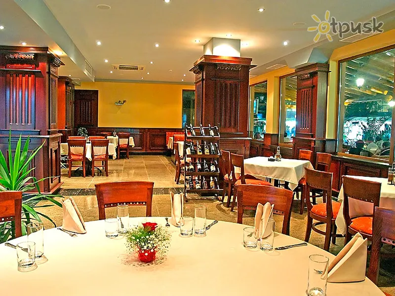 Фото отеля Maverick Hotel 3* Saulainā pludmale Bulgārija bāri un restorāni