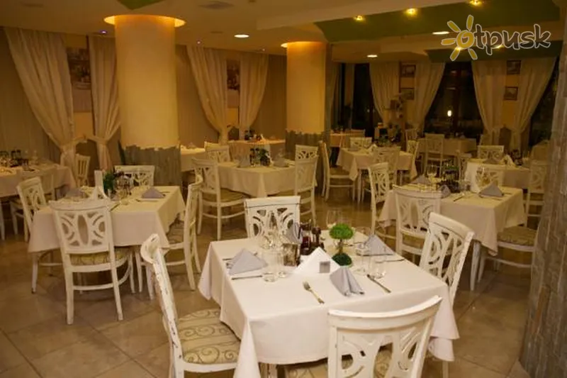 Фото отеля Fors Hotel 2* Burgasa Bulgārija bāri un restorāni
