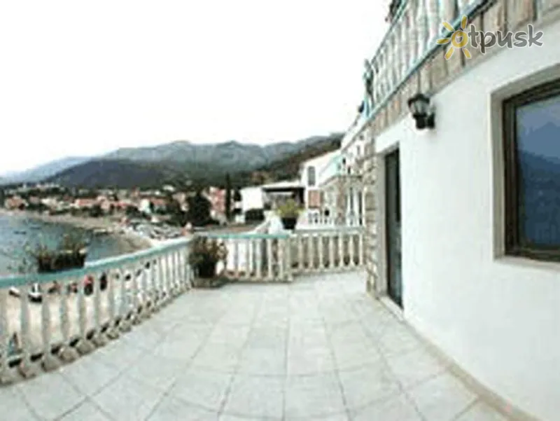 Фото отеля Kuc Hotel 3* Rafailoviči Melnkalne ārpuse un baseini