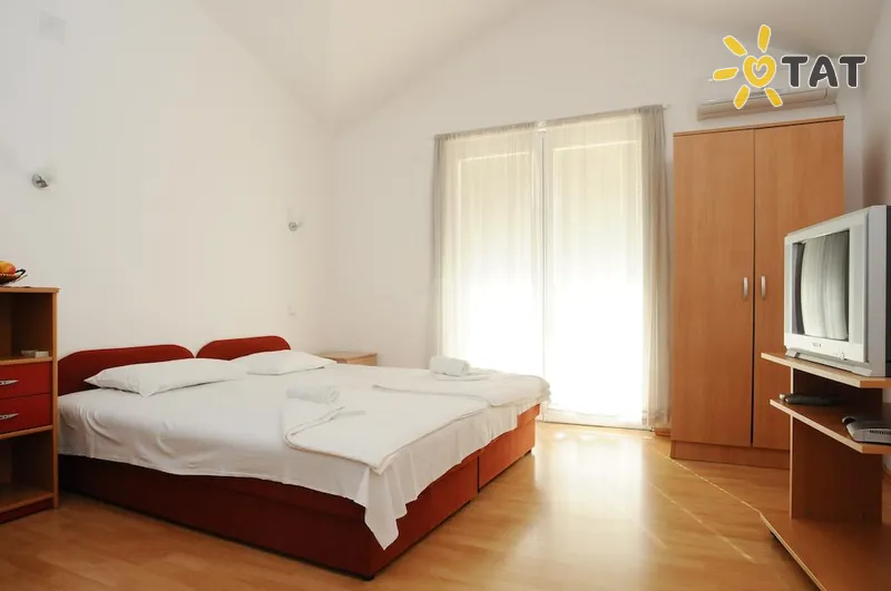 Фото отеля Nion Hotel 3* Петровац Чорногорія номери