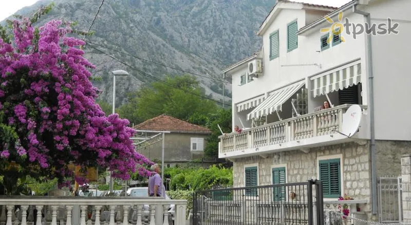 Фото отеля Radojkoviс Apartments 3* Kotoras Juodkalnija išorė ir baseinai