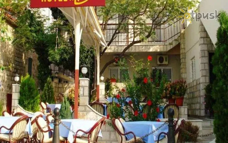 Фото отеля Max Hotel 3* Herceg Novi Juodkalnija barai ir restoranai