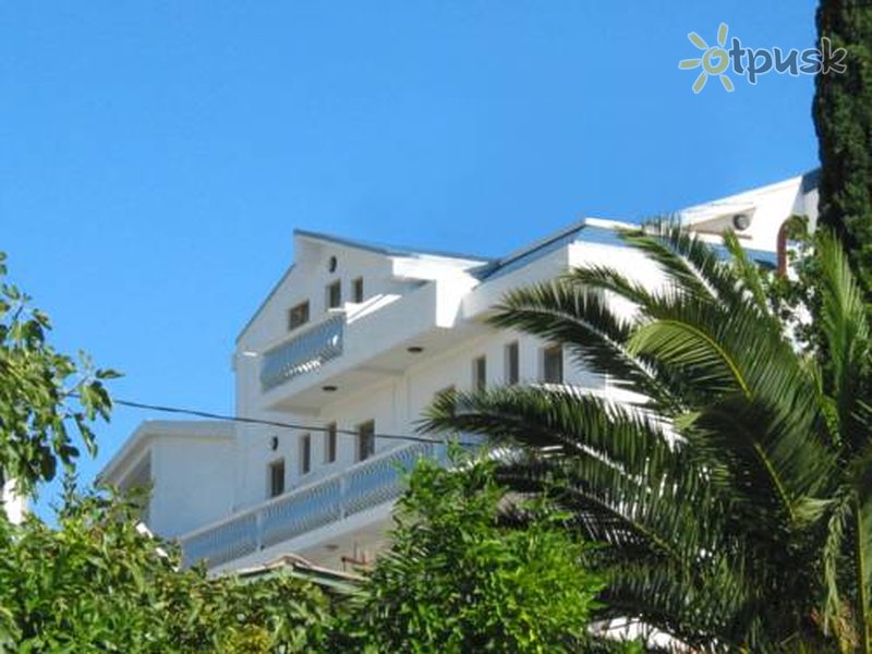 Фото отеля Adria I Apartment 2* Бар Черногория экстерьер и бассейны