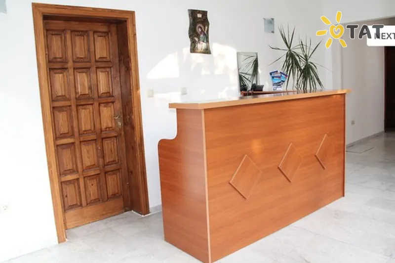 Фото отеля Shkanata Villa 4* Будва Чорногорія лобі та інтер'єр