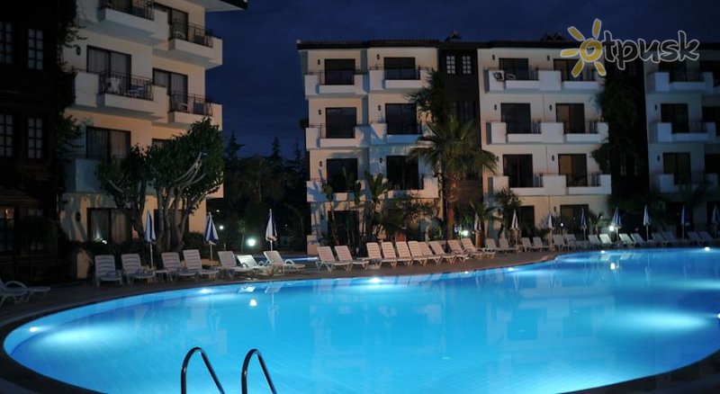 Фото отеля Lemas Suite Hotel by Kulabey 3* Сиде Турция экстерьер и бассейны