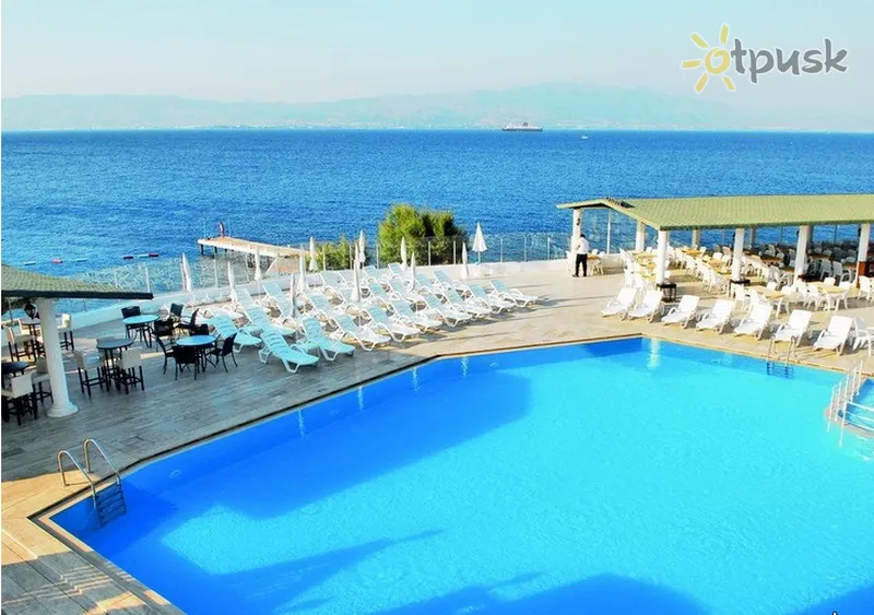 Фото отеля CNT Beach Hotel 4* Бодрум Турция экстерьер и бассейны
