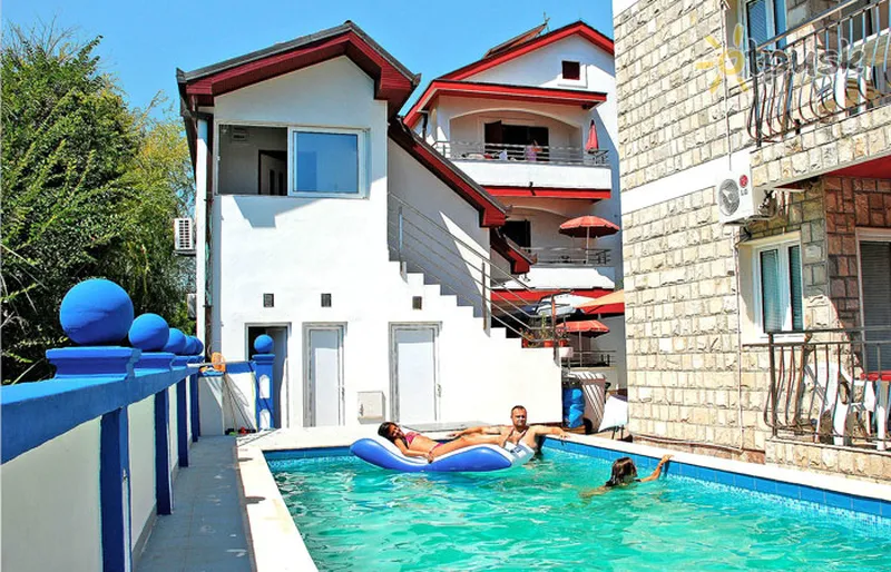 Фото отеля Jefimija & Sofia Villa 3* Herceg Novi Juodkalnija išorė ir baseinai