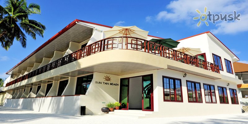 Фото отеля Sun Tan Beach 3* Южный Мале Атолл Мальдивы экстерьер и бассейны