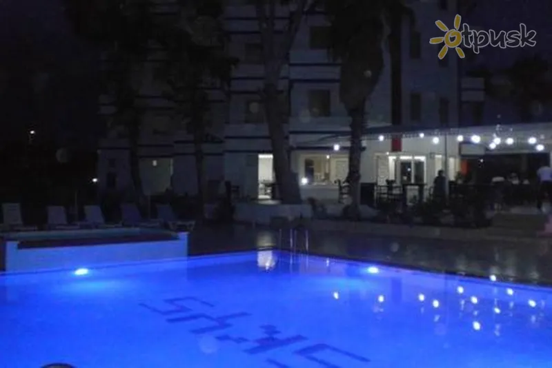 Фото отеля Skys Hotel 3* Šoninė Turkija išorė ir baseinai
