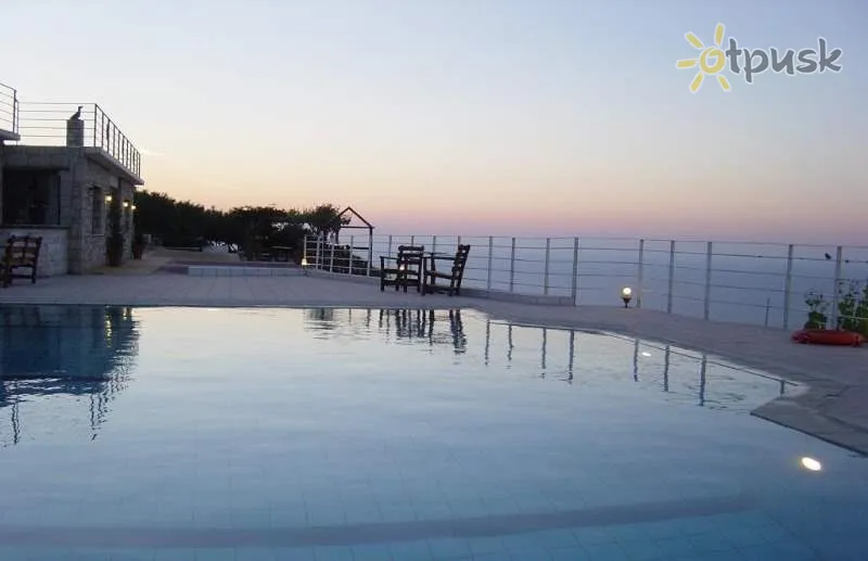 Фото отеля Nymphes Luxury Apartments 3* о. Крит – Ираклион Греция экстерьер и бассейны
