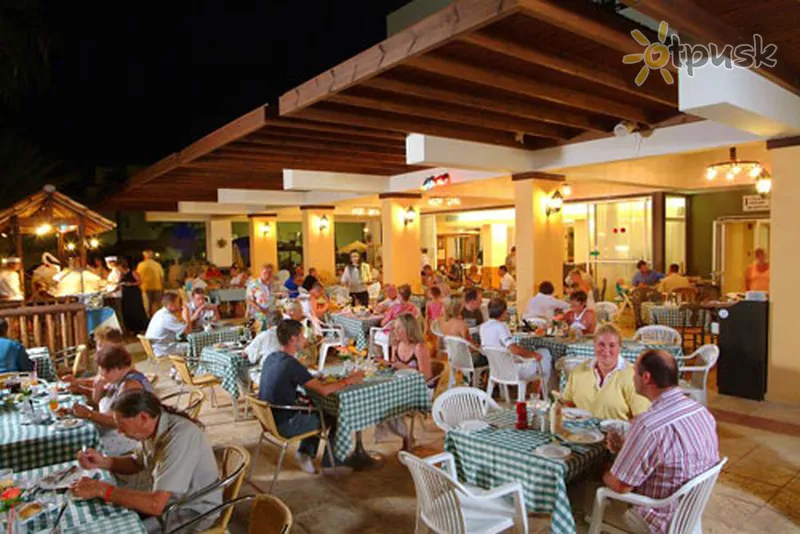 Фото отеля Nelia Beach Hotel 3* Айя Напа Кипр бары и рестораны
