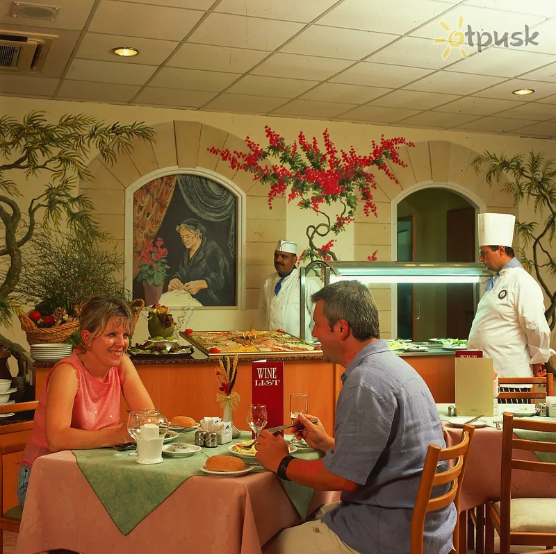 Фото отеля Mimosa Beach Hotel 3* Протарас Кипр бары и рестораны