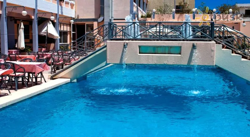 Фото отеля Rainbow Hotel 2* Rodas Graikija išorė ir baseinai