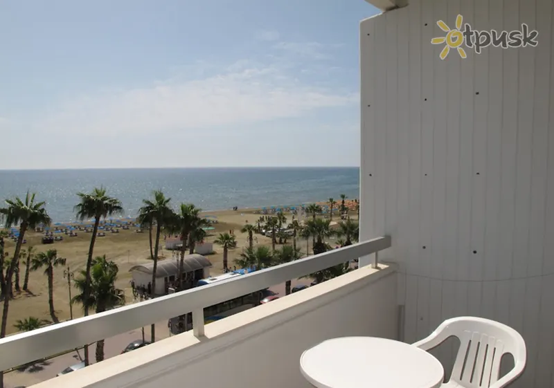 Фото отеля Sun Hall Beach Hotel Apts 3* Ларнака Кіпр номери